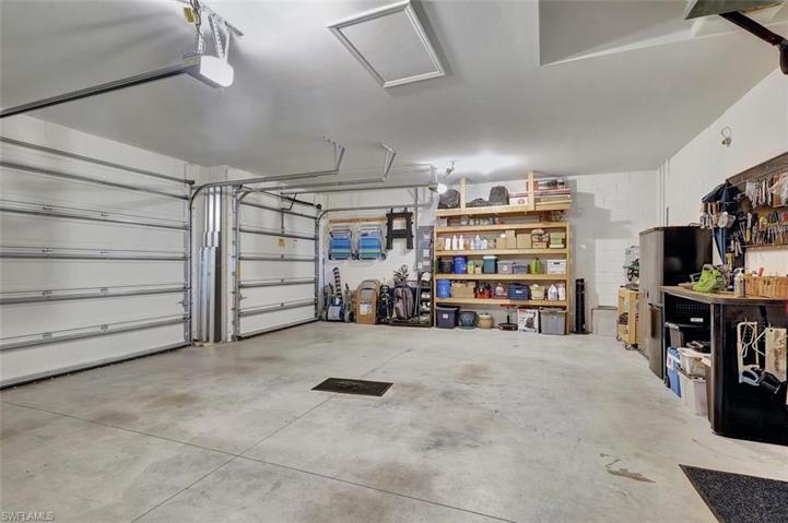 2923  Sunset Pointe  CIR, Cape Coral, FL 33914