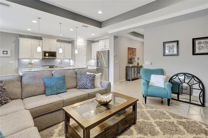 2923  Sunset Pointe  CIR, Cape Coral, FL 33914