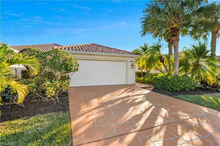 4768  San Carlo  CT, Naples, FL 34109