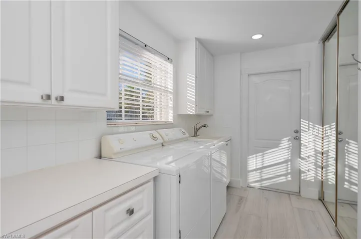 4768  San Carlo  CT, Naples, FL 34109
