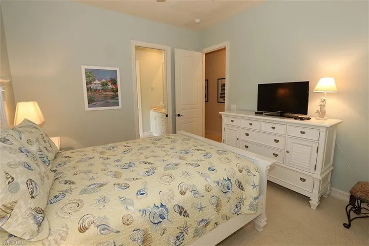 1824 Crayton Rd, Naples, Florida 34102