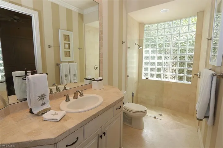 1824 Crayton Rd, Naples, Florida 34102