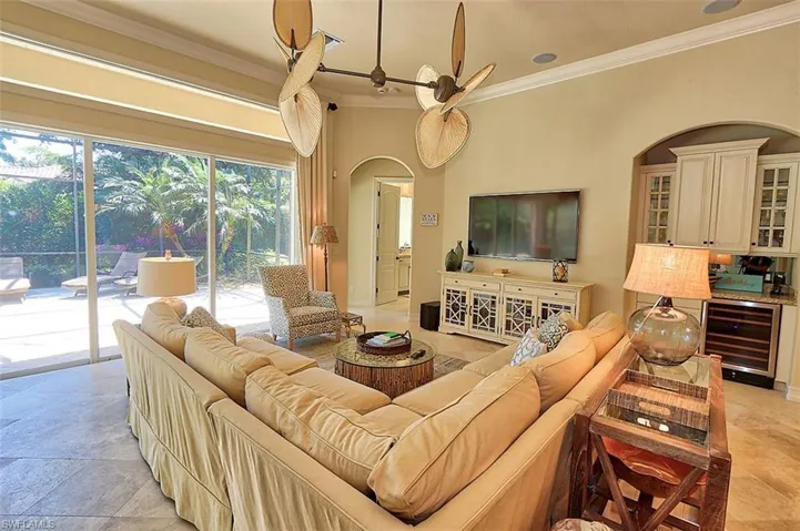 1824 Crayton Rd, Naples, Florida 34102