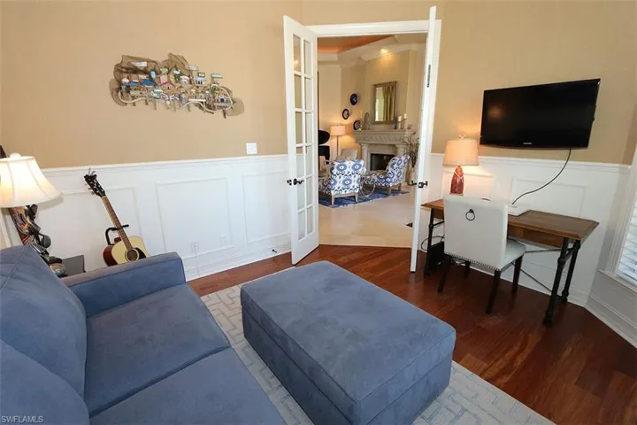 1824 Crayton Rd, Naples, Florida 34102