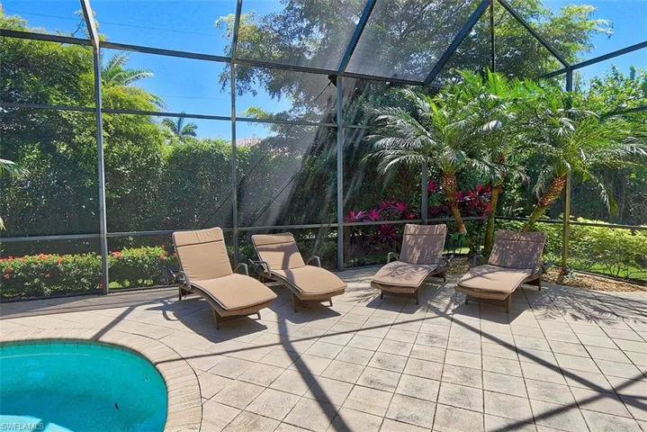 1824 Crayton Rd, Naples, Florida 34102