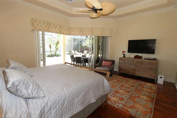 1824 Crayton Rd, Naples, Florida 34102