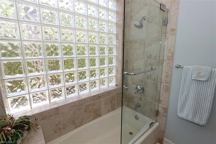 1824 Crayton Rd, Naples, Florida 34102