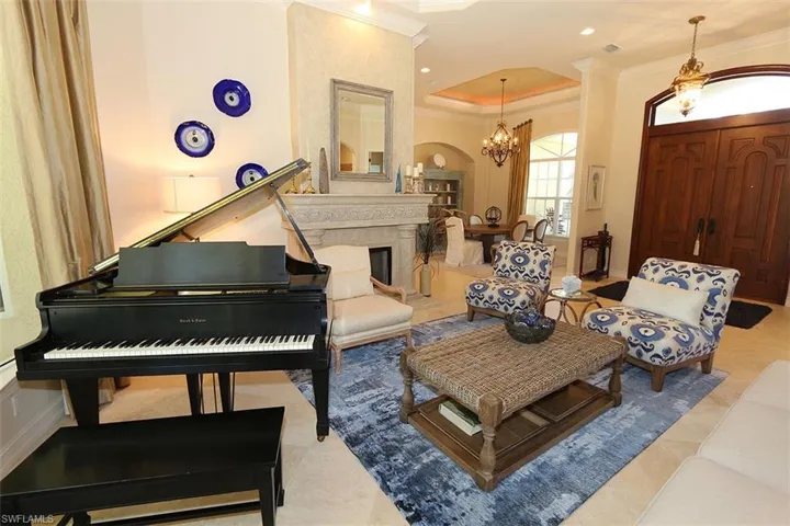1824 Crayton Rd, Naples, Florida 34102