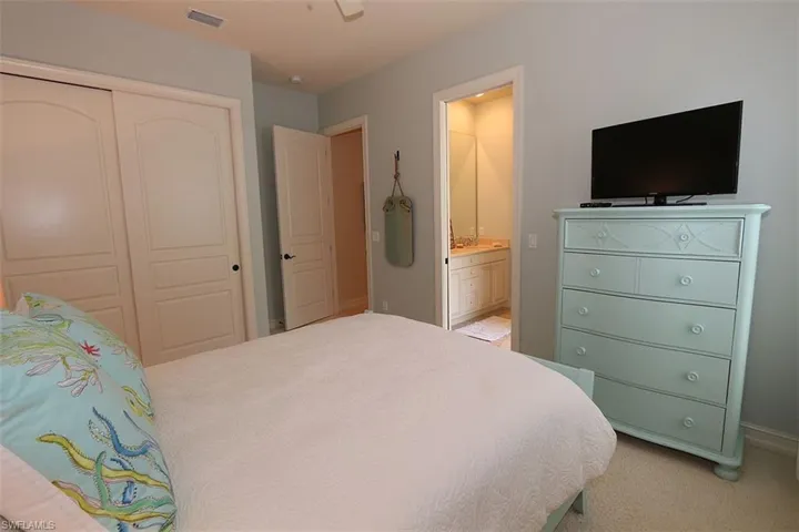 1824 Crayton Rd, Naples, Florida 34102