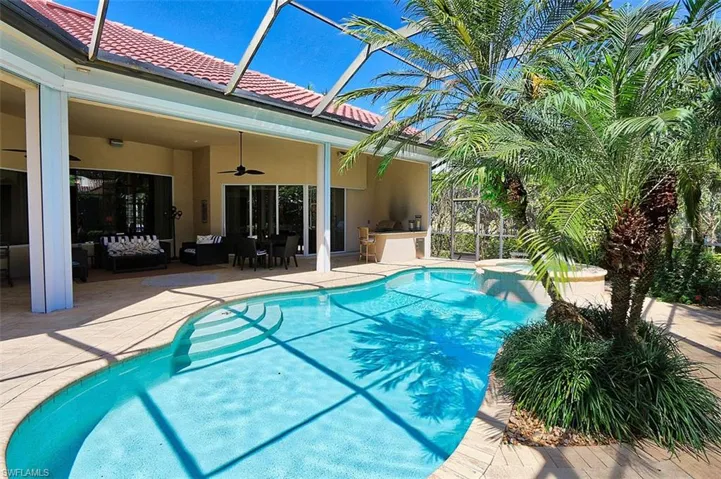 1824 Crayton Rd, Naples, Florida 34102
