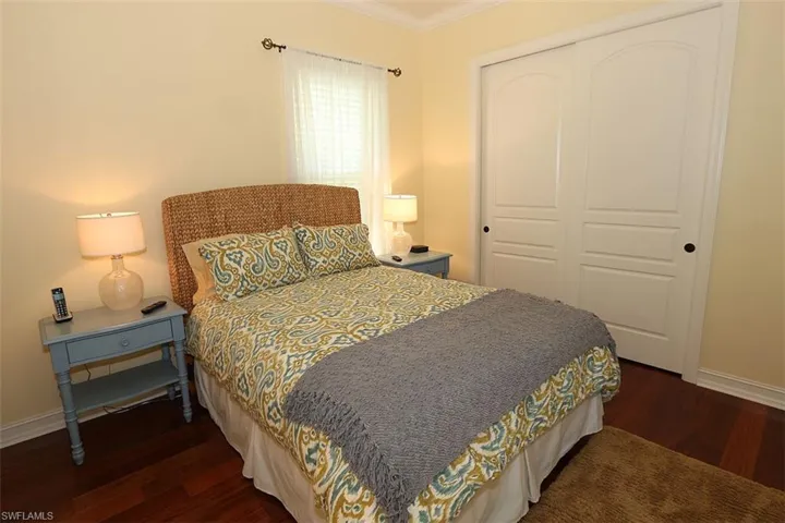 1824 Crayton Rd, Naples, Florida 34102