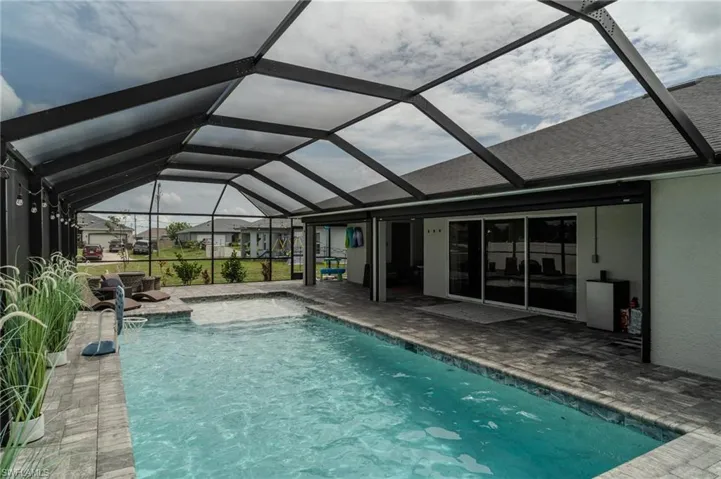 1319 Nw 15th Pl, Cape Coral, Florida 33993