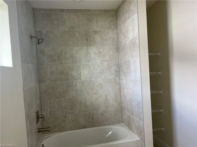 15 W 9th  ST, Lehigh Acres, FL 33972