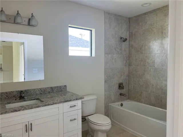 15 W 9th  ST, Lehigh Acres, FL 33972