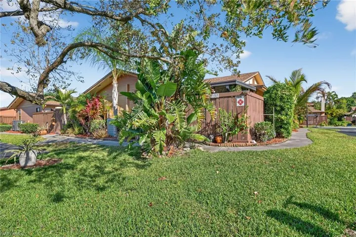17313 Birchwood Ln, Fort Myers, Florida 33908