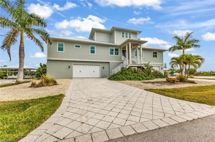 24216  Yacht Club  BLVD, Punta Gorda, FL 33955