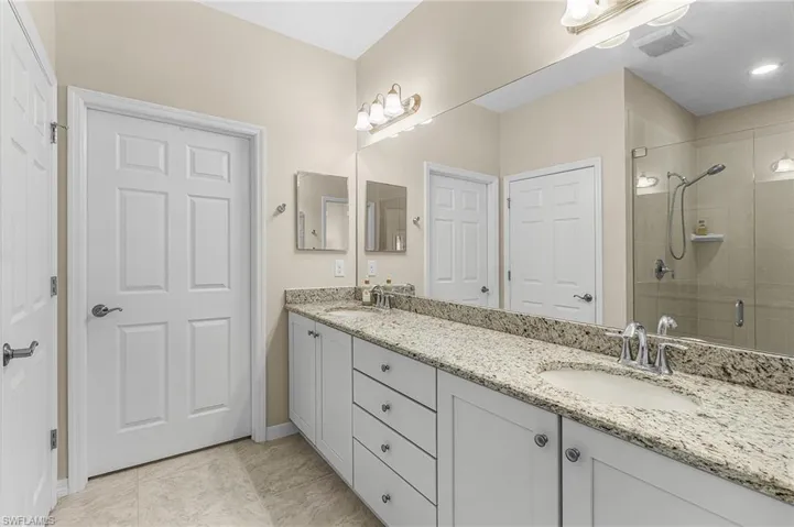 10706  Cetrella  DR, Fort Myers, FL 33913