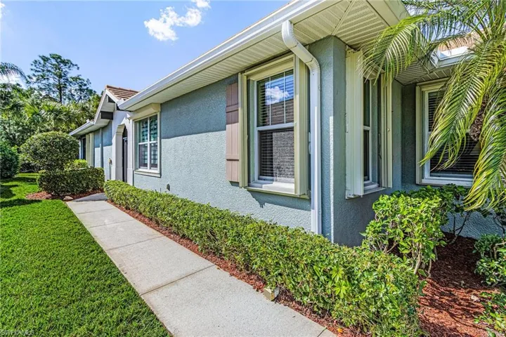 10706  Cetrella  DR, Fort Myers, FL 33913