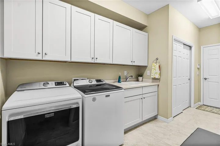 10706  Cetrella  DR, Fort Myers, FL 33913
