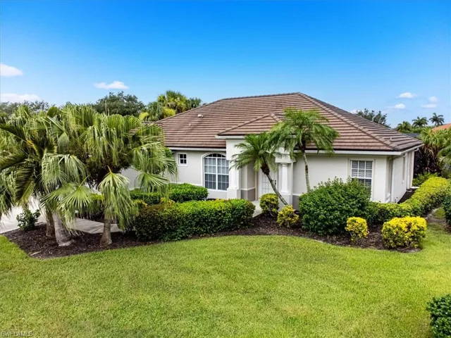 View of front of home with a front lawn