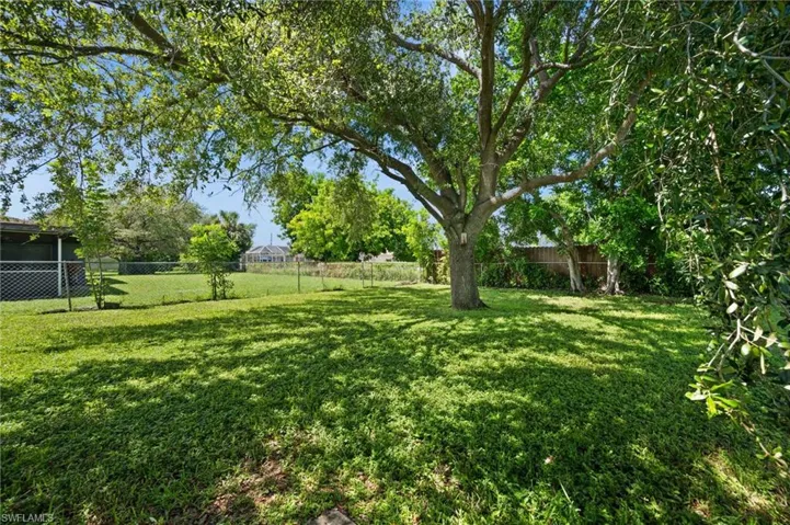 1417 Ne 3rd Ter, Cape Coral, Florida 33909