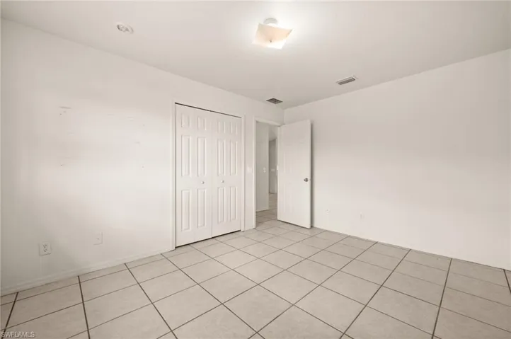 1417 Ne 3rd Ter, Cape Coral, Florida 33909