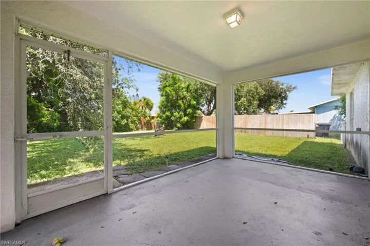 1417 Ne 3rd Ter, Cape Coral, Florida 33909
