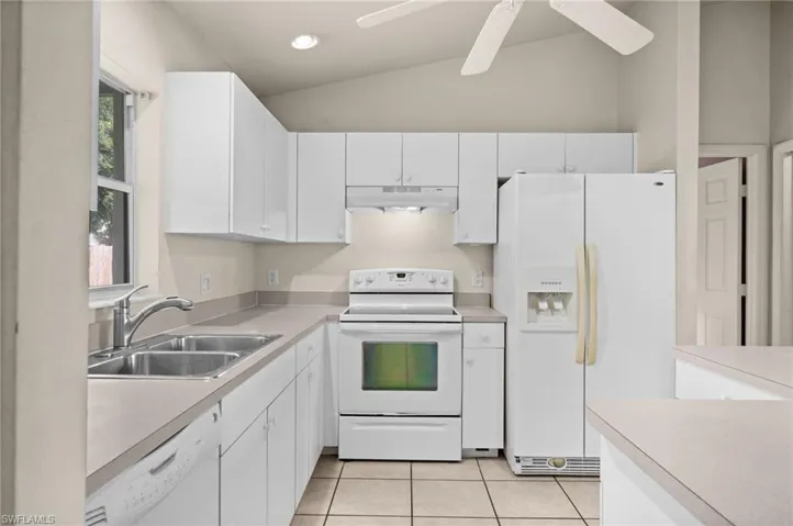 1417 Ne 3rd Ter, Cape Coral, Florida 33909