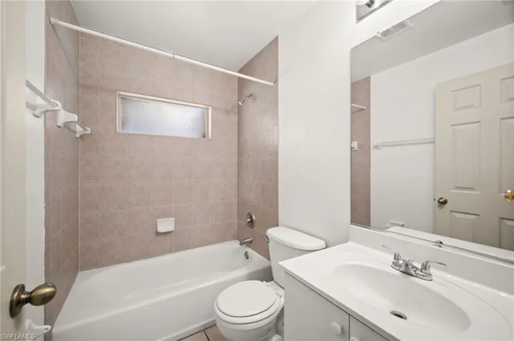 1417 Ne 3rd Ter, Cape Coral, Florida 33909
