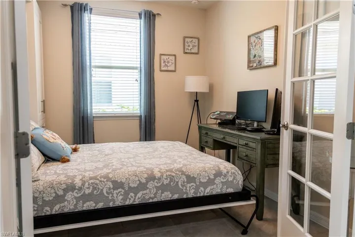 14888  Edgewater  CIR, Naples, FL 34114