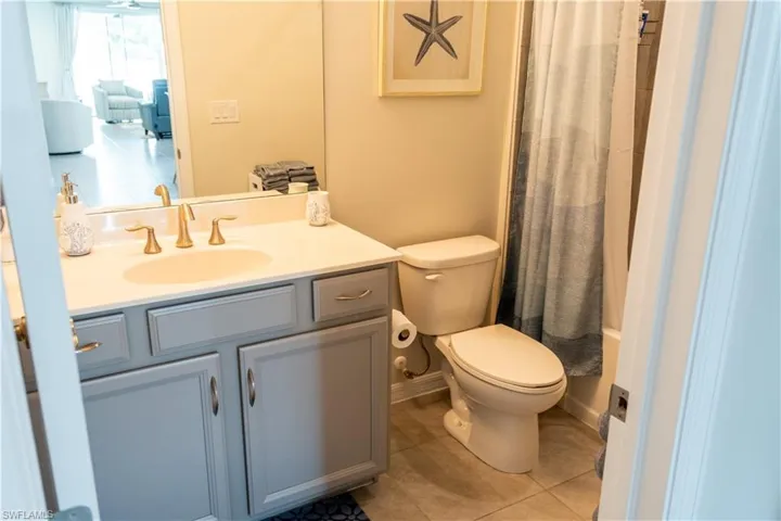 14888  Edgewater  CIR, Naples, FL 34114