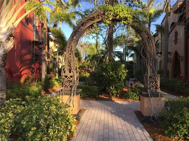 9126 Chula Vista St 12301, Naples, Florida 34113