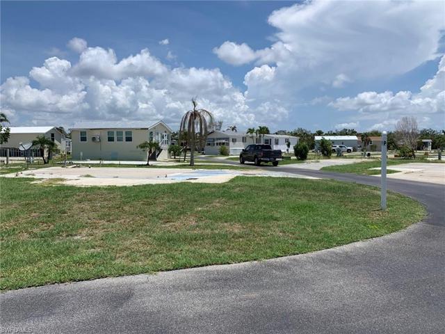 Large Corner lot