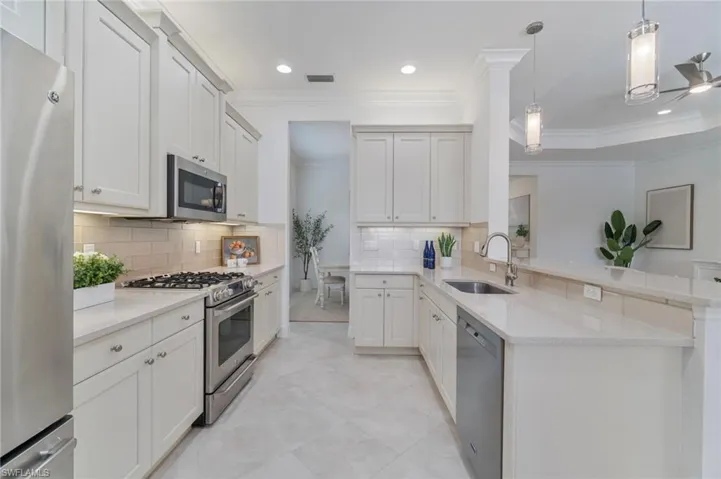 4063  Aspen Chase  DR, Naples, FL 34119