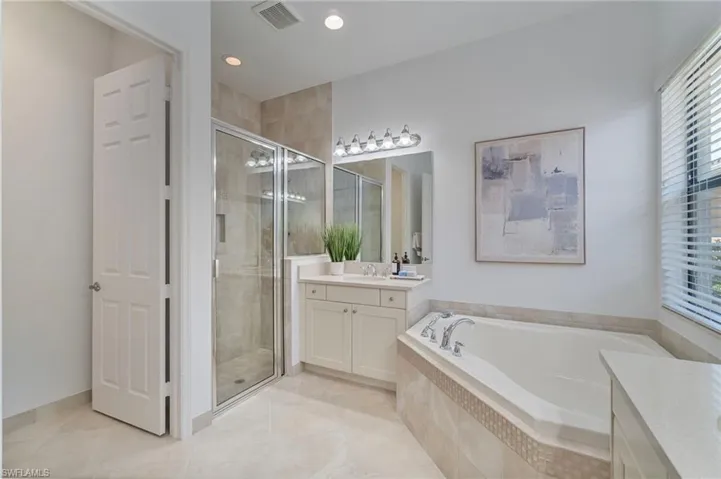 4063  Aspen Chase  DR, Naples, FL 34119