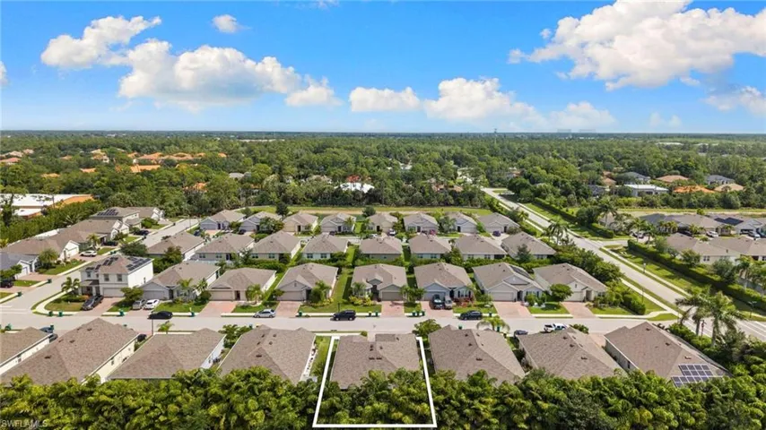 722 Hadley Pl W, Naples, Florida 34104