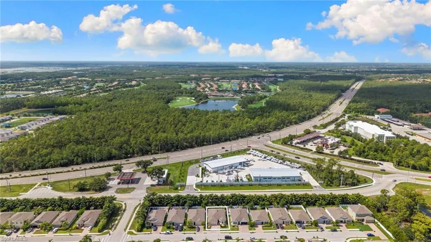 722 Hadley Pl W, Naples, Florida 34104