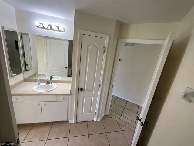 Jack & Jill bathroom