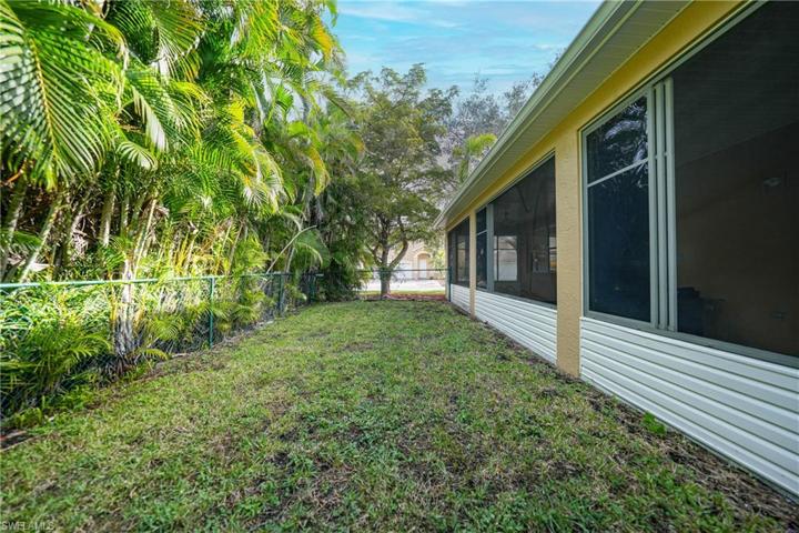 fully fenced in yard