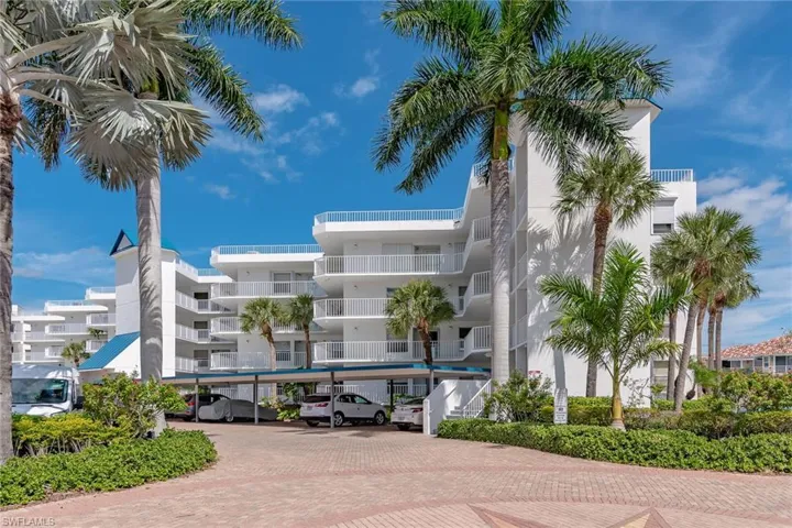 View of apartment building / complex