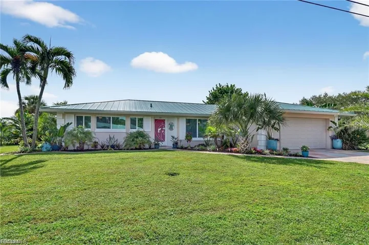 4638 Vinsetta Ave, North Fort Myers, Florida 33903