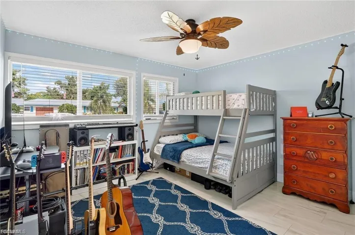 4638 Vinsetta Ave, North Fort Myers, Florida 33903