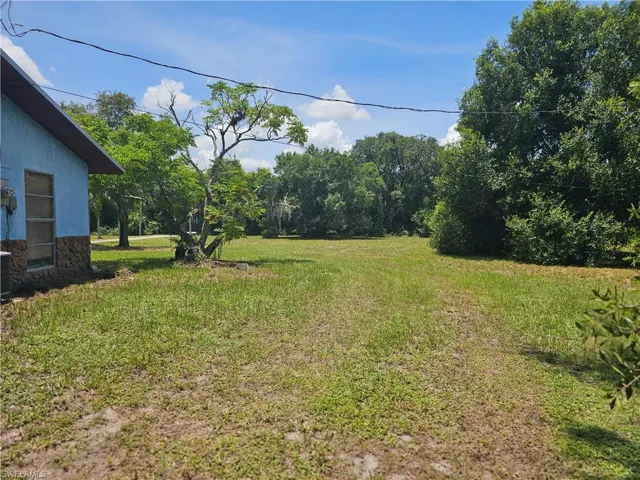 Right side Acreage