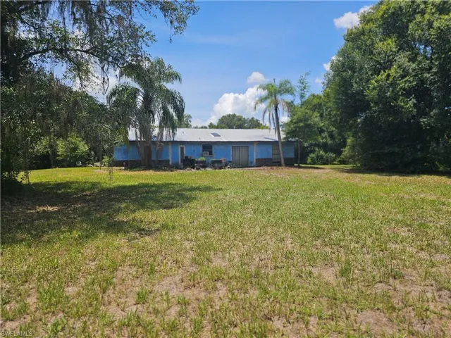 2050  Evans  RD, Labelle, FL 33935