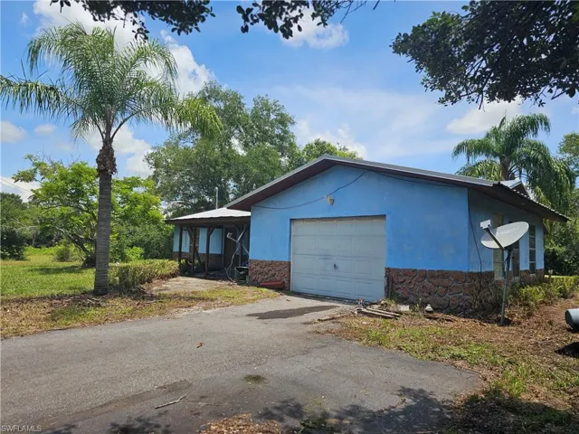 2050  Evans  RD, Labelle, FL 33935