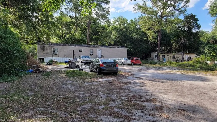 2306  County Rd 78  , Labelle, FL 33935