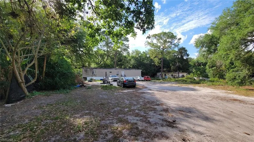 2306  County Rd 78  , Labelle, FL 33935