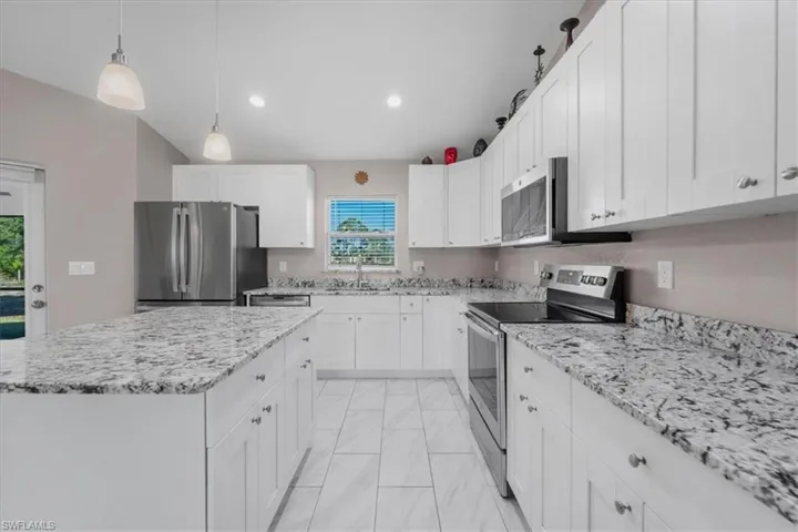 7500  5th  TER, Labelle, FL 33935