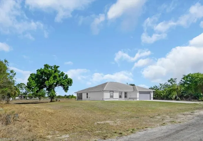 7500  5th  TER, Labelle, FL 33935