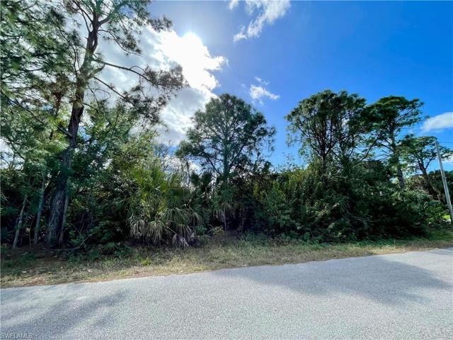 2711 26th ST W, LEHIGH ACRES FL 33971